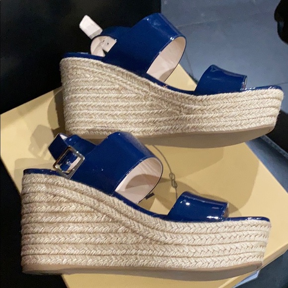 Brand New Prada sandal - Picture 4 of 7